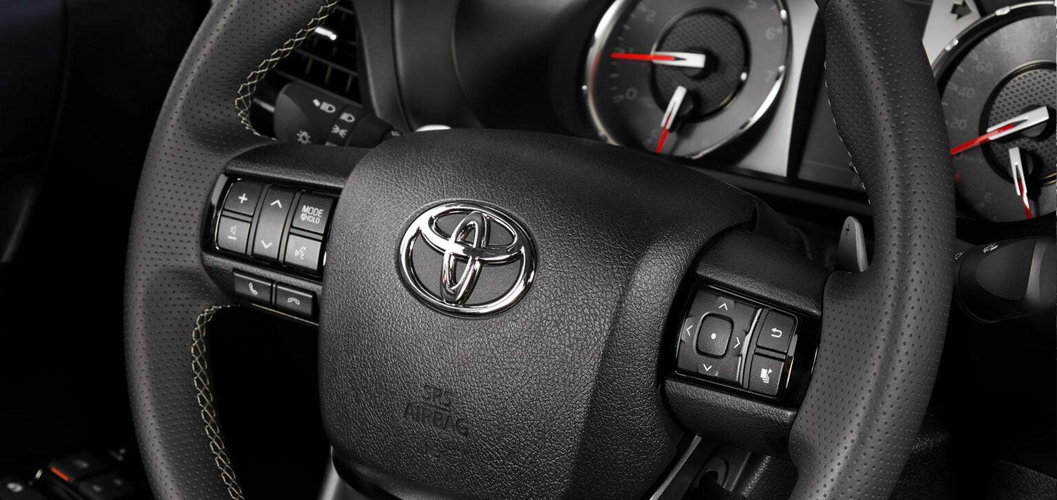 هايلكس جي ار اس